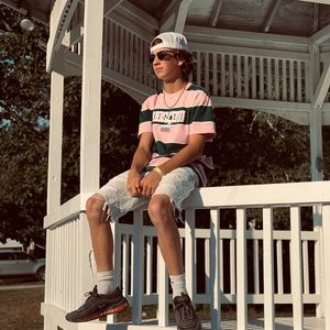 Meet your Posher, Simon